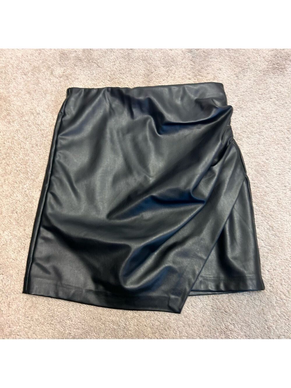 Dynamite Calvin Black Faux Leather ruched mini Skirt Sz M NWT - Picture 6 of 11